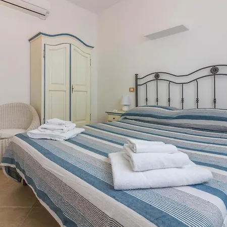 Guesthost - Amazing Sea View Flat With Swimming Pool! Appartamento *