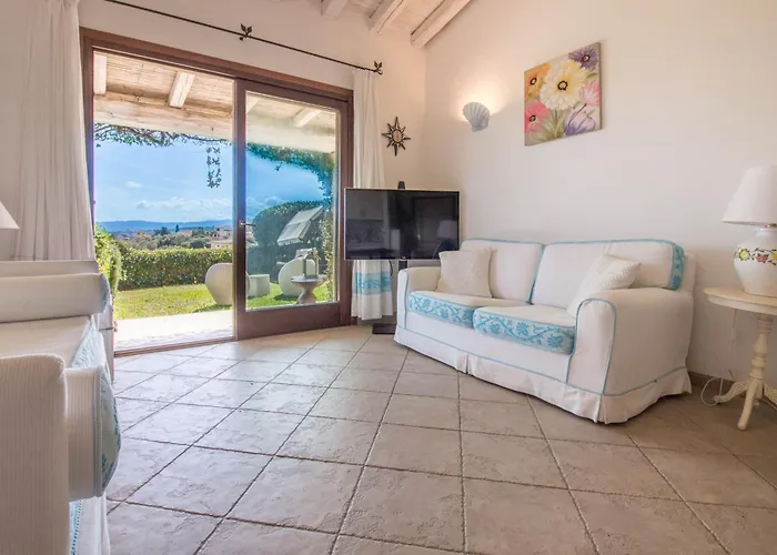 Guesthost - Amazing Sea View Flat With Swimming Pool! *