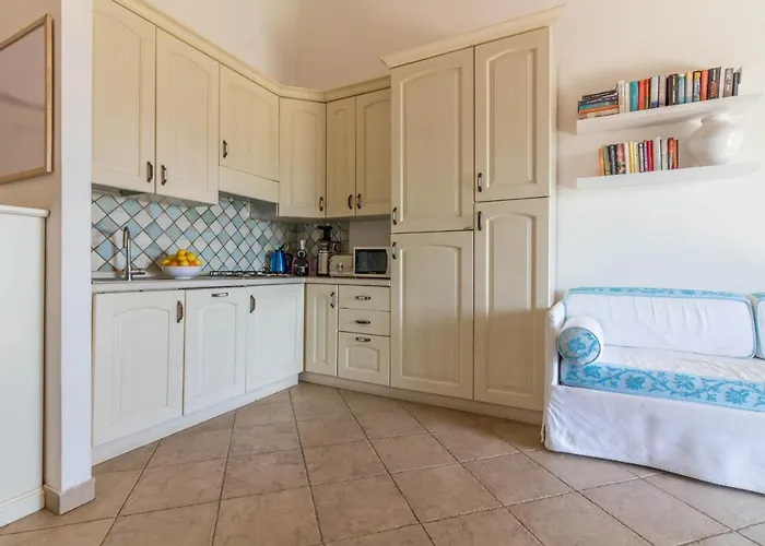 Guesthost - Amazing Sea View Flat With Swimming Pool! Olbia