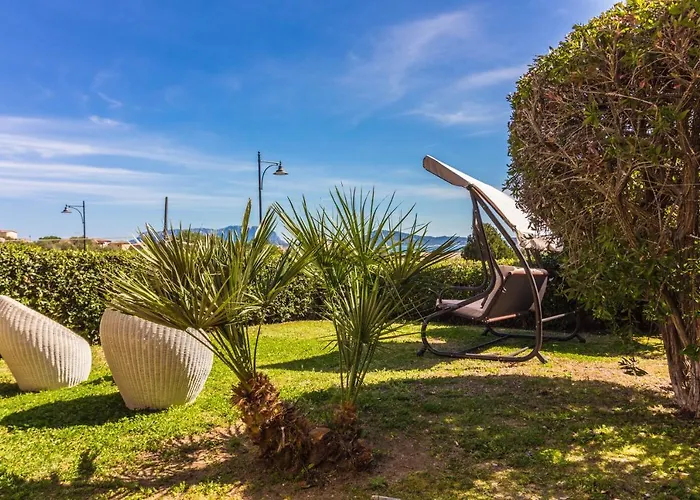 Guesthost - Amazing Sea View Flat With Swimming Pool! Appartement *