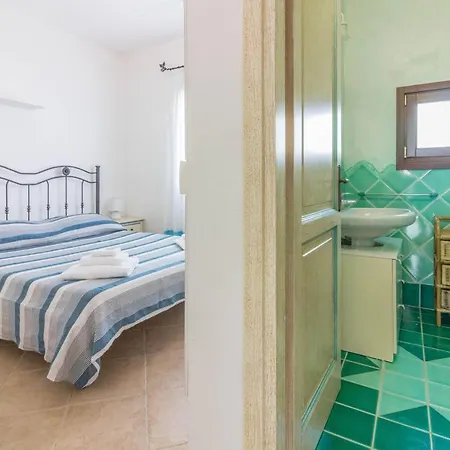Guesthost - Amazing Sea View Flat With Swimming Pool! Apartment