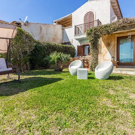 Guesthost - Amazing Sea View Flat With Swimming Pool! Appartamento *