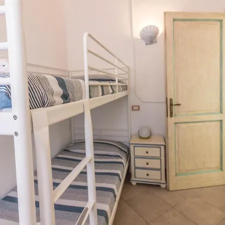Guesthost - Amazing Sea View Flat With Swimming Pool! Apartment *