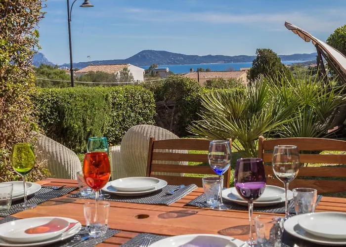 Guesthost - Amazing Sea View Flat With Swimming Pool! Lägenhet