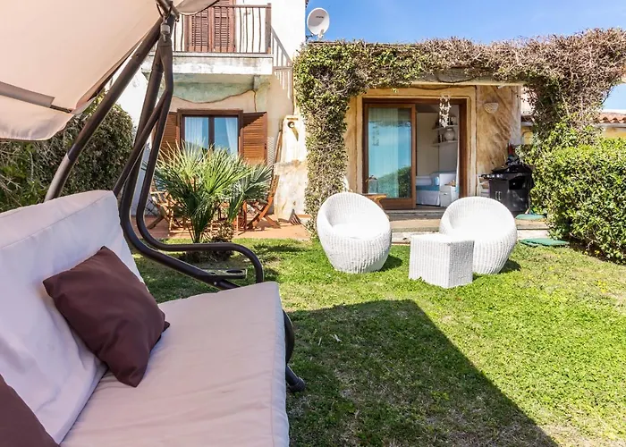 Guesthost - Amazing Sea View Flat With Swimming Pool! * Olbia