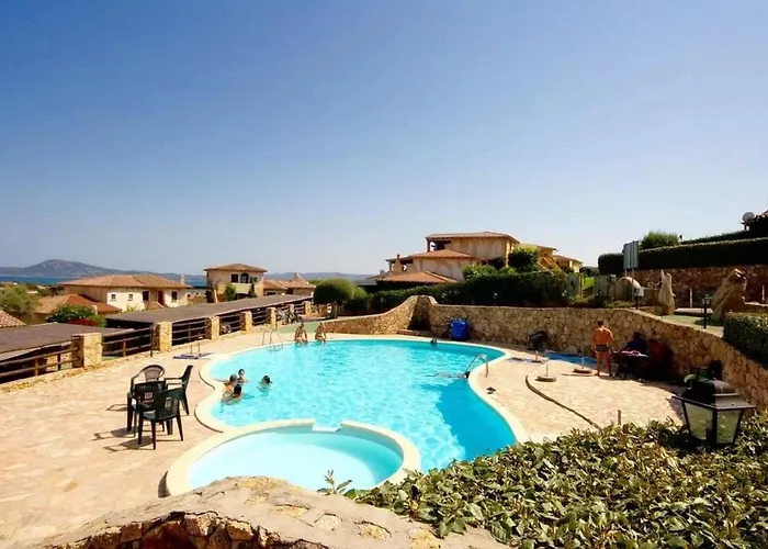 Guesthost - Amazing Sea View Flat With Swimming Pool! Olbia