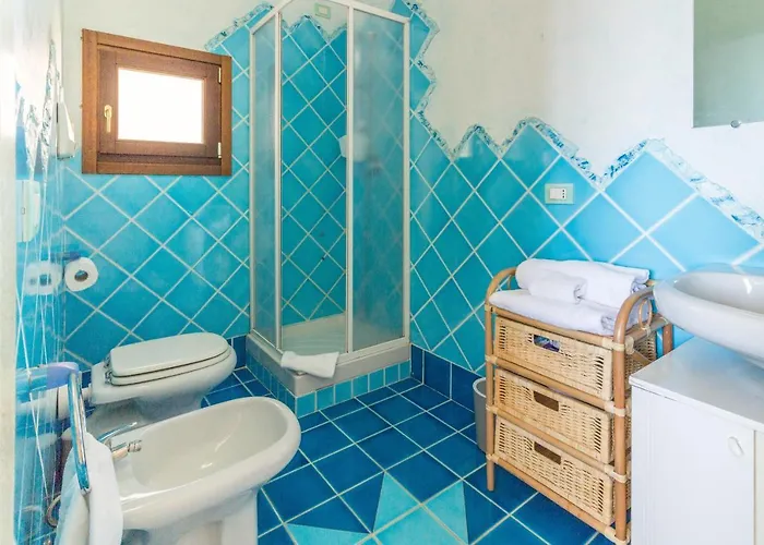 Guesthost - Amazing Sea View Flat With Swimming Pool! *